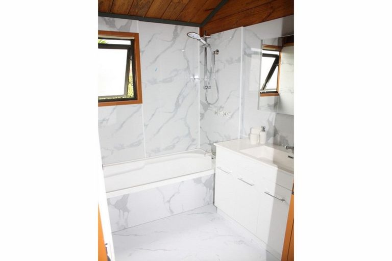 Photo of property in 14 Bluegum Place, Woodhill, Whangarei, 0110