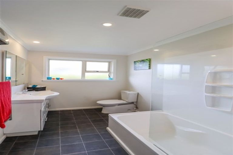 Photo of property in 7 Ashbury Avenue, Waimataitai, Timaru, 7910