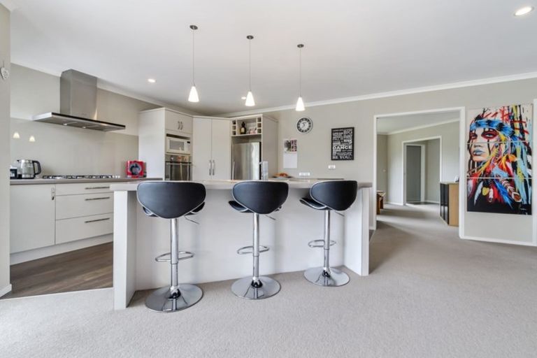 Photo of property in 12 Toscana Drive, Karaka, Papakura, 2113