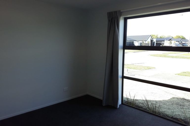 Photo of property in 51 William Nicholls Drive, Belfast, Christchurch, 8051