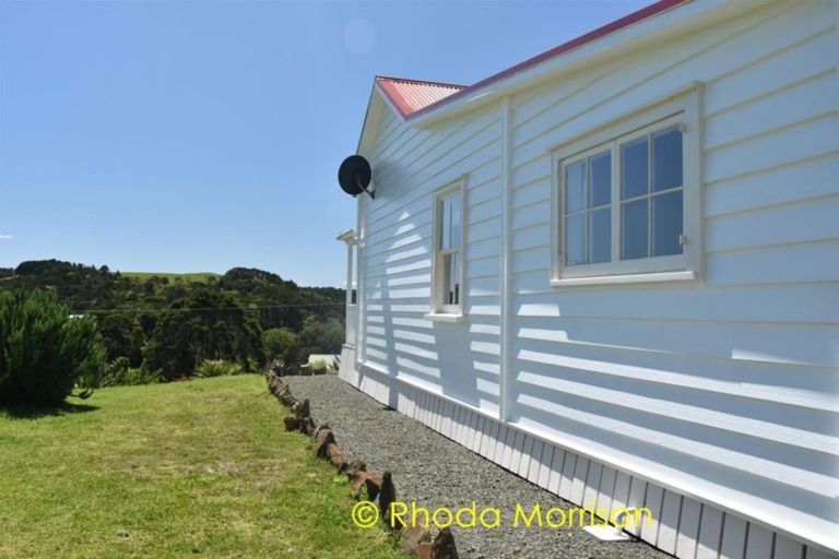 Photo of property in 2 Emay Crescent, Pahi, Paparoa, 0571