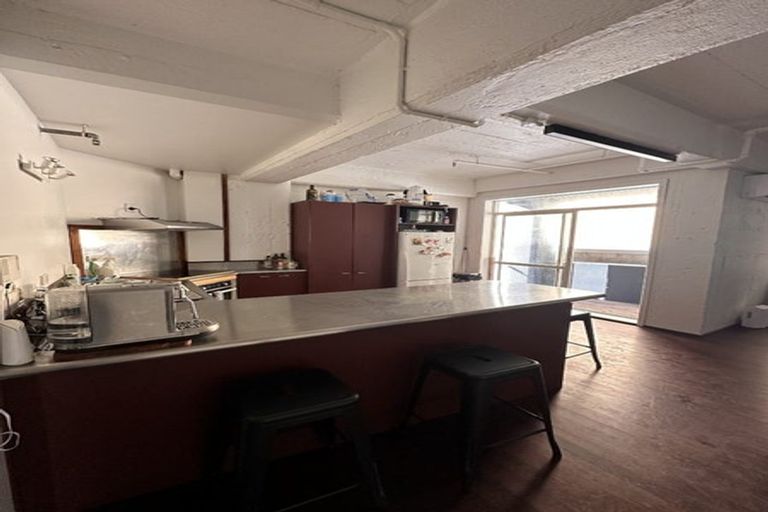 Photo of property in 6d Halleys Lane, Te Aro, Wellington, 6011