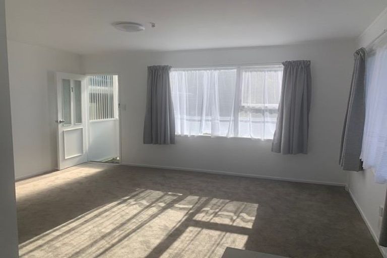 Photo of property in 40 Richards Avenue, Forrest Hill, Auckland, 0620