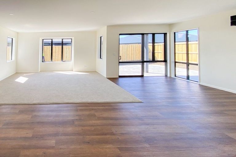 Photo of property in 32 Sanders Way, Rolleston, 7614