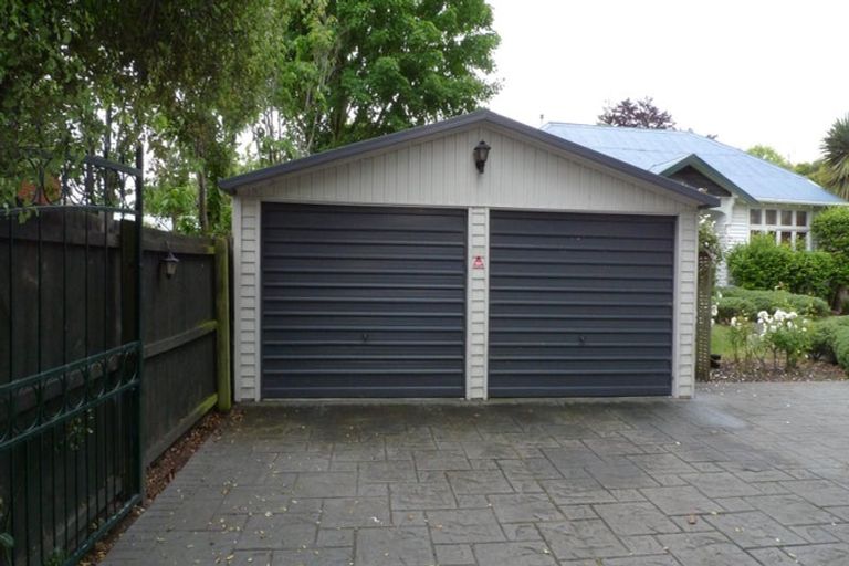 Photo of property in 96 Fendalton Road, Fendalton, Christchurch, 8014