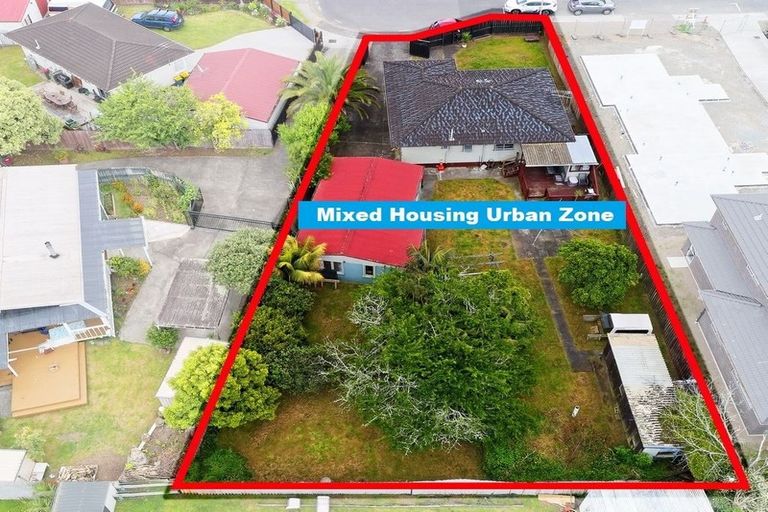 Photo of property in 16 Greenock Road, Ranui, Auckland, 0612