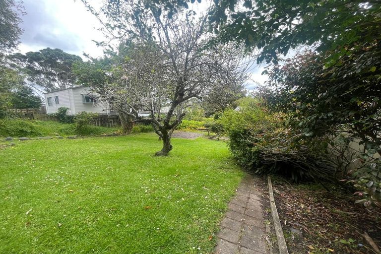 Photo of property in 7 Osmond Court, Sunnyvale, Auckland, 0612