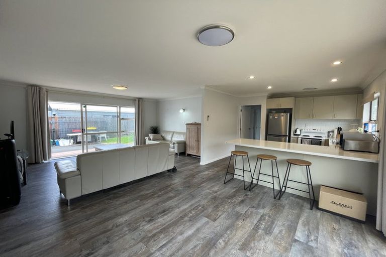 Photo of property in 4b Queen Road, Bellevue, Tauranga, 3110