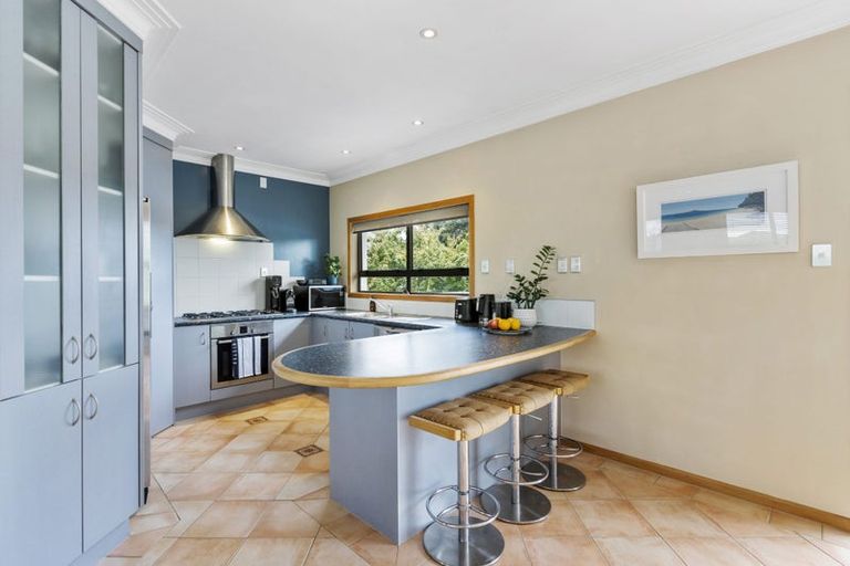 Photo of property in 24 Kerswill Place, Pakuranga, Auckland, 2010