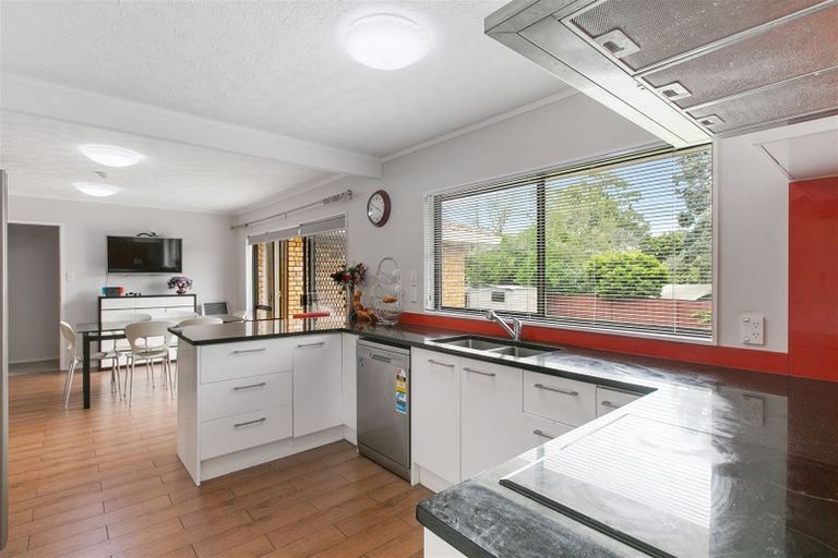 Photo of property in 295 Bucklands Beach Road, Bucklands Beach, Auckland, 2012