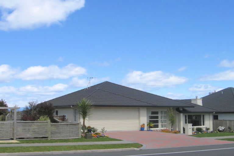 Photo of property in 17 Acacia Bay Road, Nukuhau, Taupo, 3330