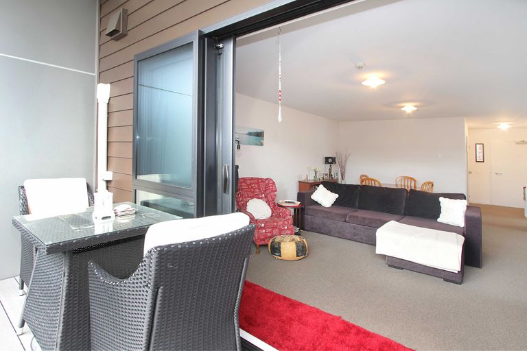Photo of property in 9/241 Hinemoa Street, Birkenhead, Auckland, 0626