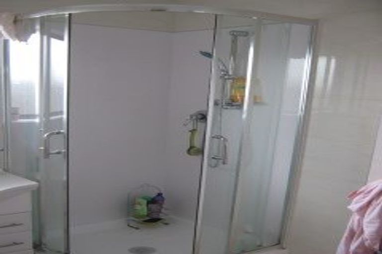 Photo of property in 1/168 Pigeon Mountain Road, Half Moon Bay, Auckland, 2012