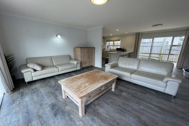 Photo of property in 4b Queen Road, Bellevue, Tauranga, 3110