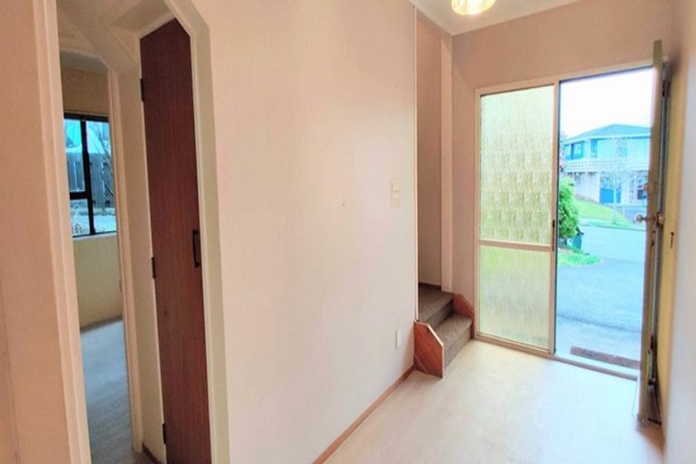 Photo of property in 41 Miltonia Avenue, Te Atatu South, Auckland, 0610