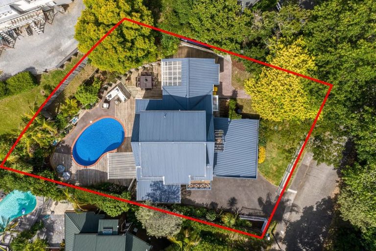 Photo of property in 3 Telephone Road, Birkenhead, Auckland, 0626