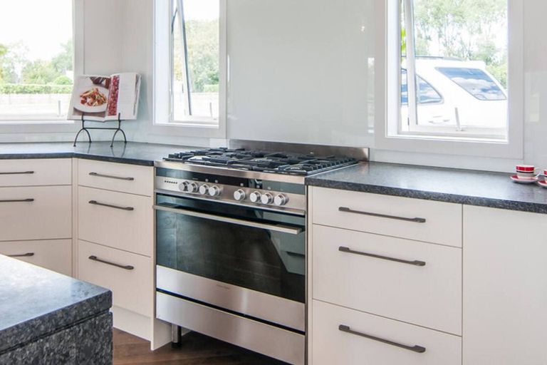 Photo of property in 258 Clifton Road, Whitford, 2571