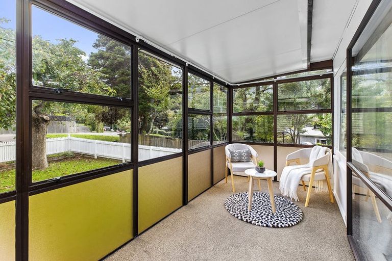 Photo of property in 44 The Drive, Tawa, Wellington, 5028