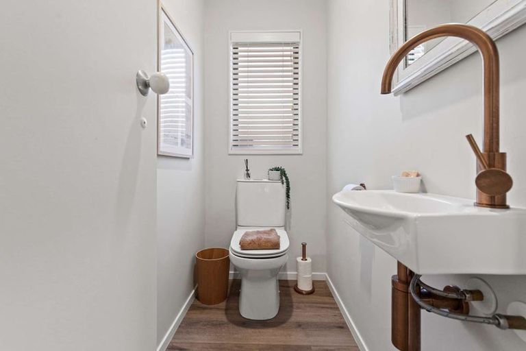 Photo of property in 16a Princes Street, Cambridge, 3434