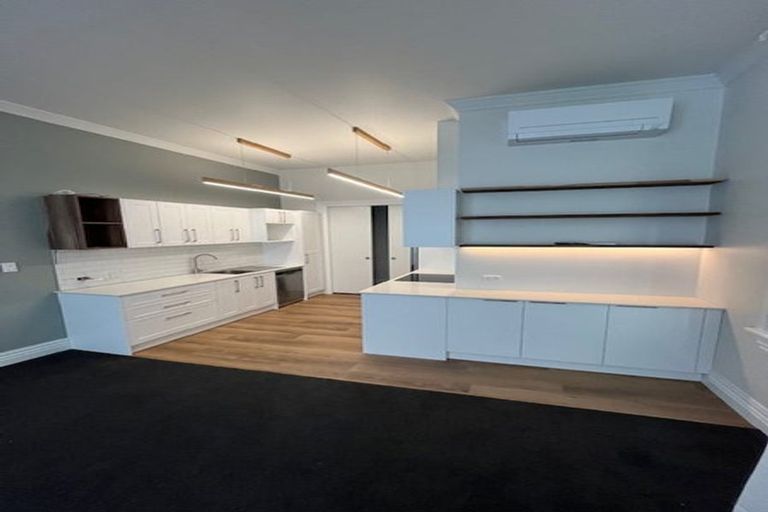 Photo of property in 18 Portland Crescent, Thorndon, Wellington, 6011