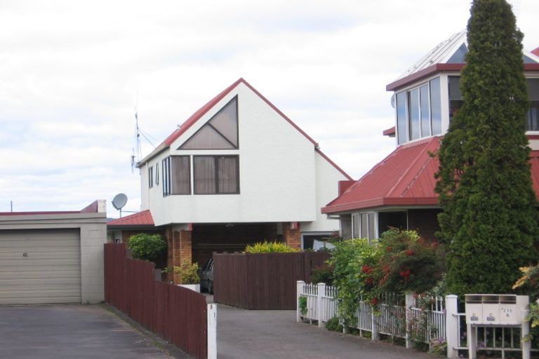 Photo of property in 230 Devonport Road, Tauranga, 3110