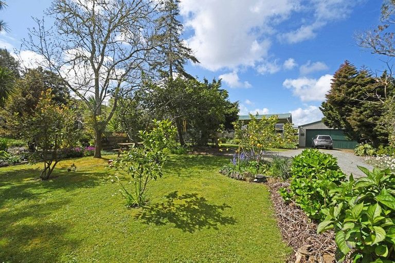 Photo of property in 77 Kaira Road, Kaiwaka, 0573