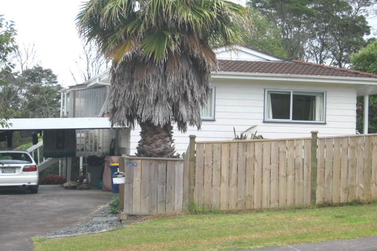 Photo of property in 100 Spinella Drive, Bayview, Auckland, 0629