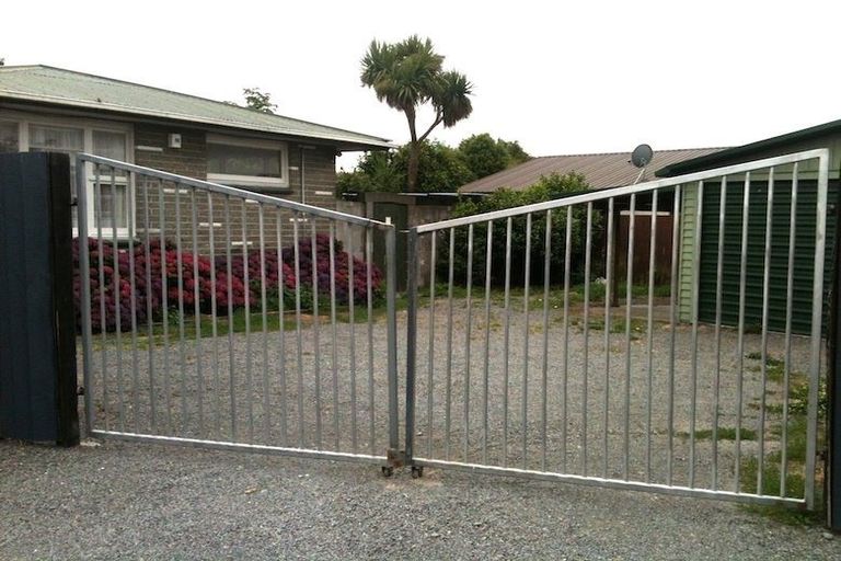 Photo of property in 92 Springs Road, Hornby, Christchurch, 8042