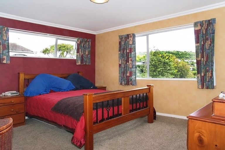 Photo of property in 74 Leeward Drive, Whitby, Porirua, 5024