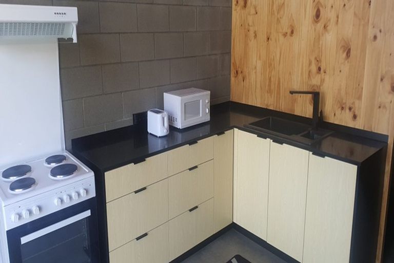 Photo of property in 10/66 Marina Drive, Frankton, Queenstown, 9300