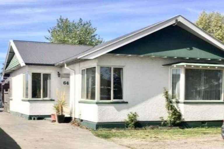 Photo of property in 2/64 Division Street, Riccarton, Christchurch, 8041