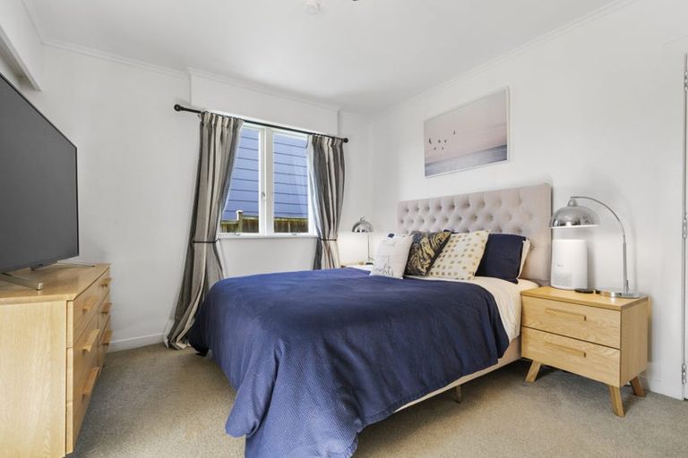 Photo of property in 69 Greenhithe Road, Greenhithe, Auckland, 0632