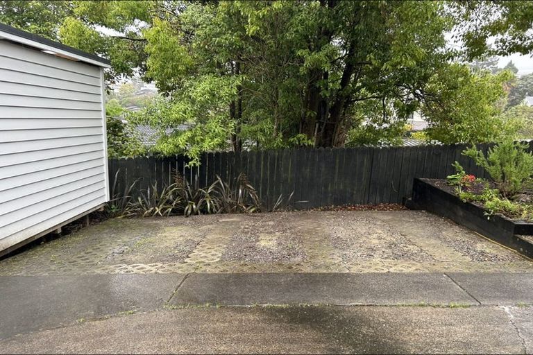 Photo of property in 8 Tableau Place, Totara Vale, Auckland, 0629