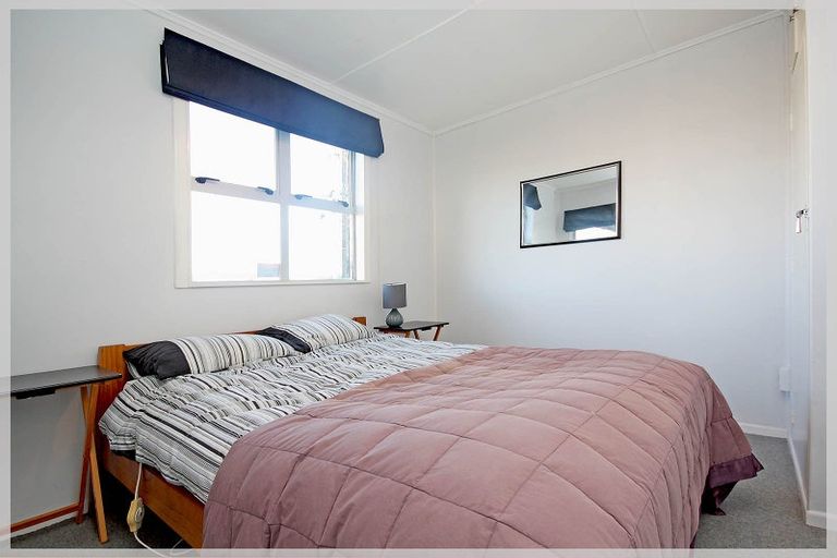 Photo of property in 13 Dewe Terrace, Foxton Beach, Foxton, 4815