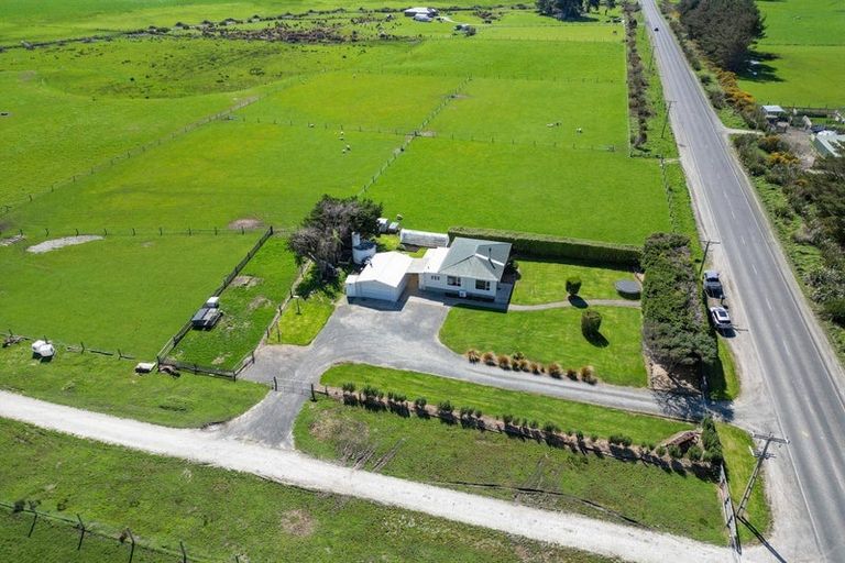 Photo of property in 460 Tiwai Road, Awarua Plains, Invercargill, 9877