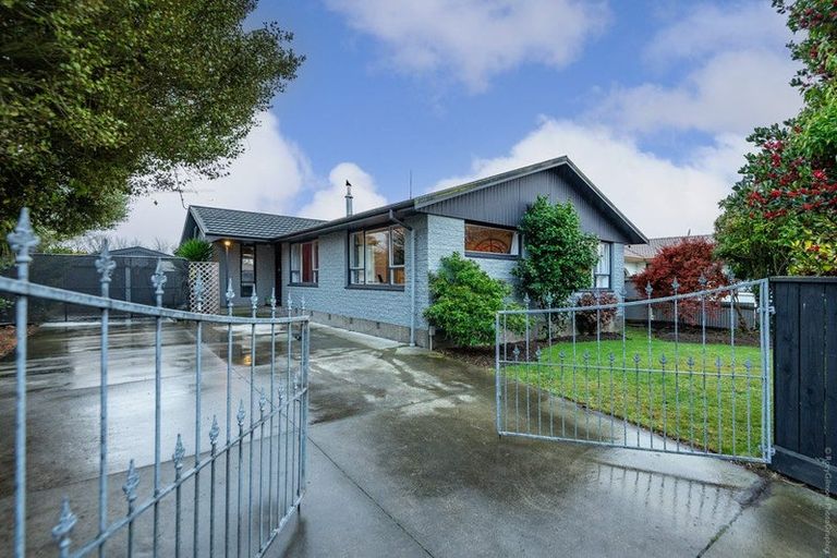 Photo of property in 20 Greenock Street, Redwood, Christchurch, 8051