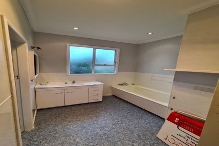 Photo of property in 31 Dives Avenue, Hawera, 4610