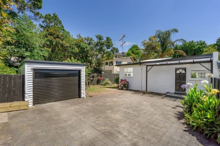 Photo of property in 2/126 Stredwick Drive, Torbay, Auckland, 0630