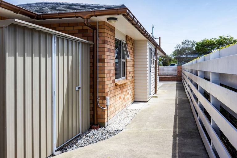 Photo of property in 11 Grey Street, Hawera, 4610