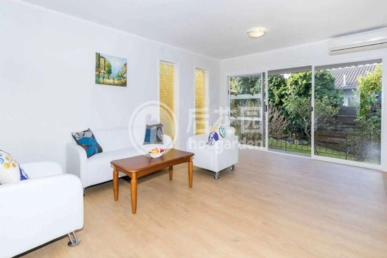 Photo of property in 1/26 Haseler Crescent, Howick, Auckland, 2014