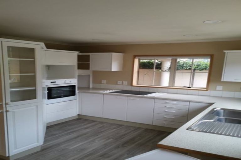 Photo of property in 2/53 Hamilton Avenue, Ilam, Christchurch, 8041