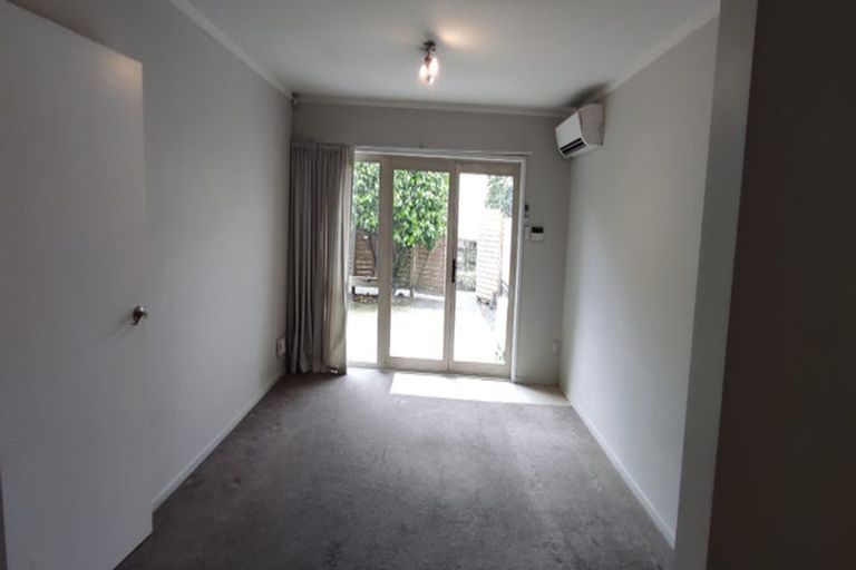 Photo of property in 2/4 Meadow Street, Mount Wellington, Auckland, 1062