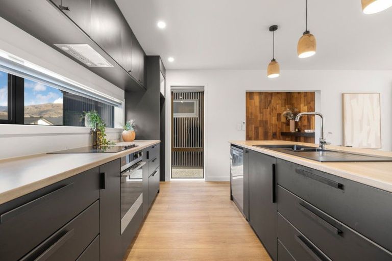 Photo of property in 28 Headley Drive, Lower Shotover, Queenstown, 9304