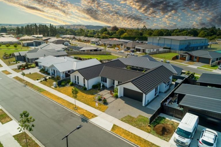 Photo of property in 11 Saint Thomas Avenue, Pyes Pa, Tauranga, 3112