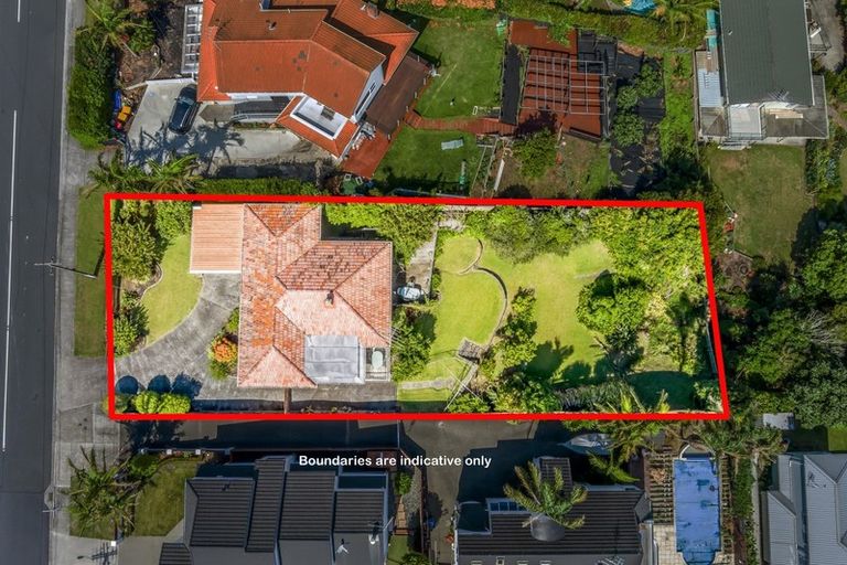 Photo of property in 86 Mellons Bay Road, Mellons Bay, Auckland, 2014