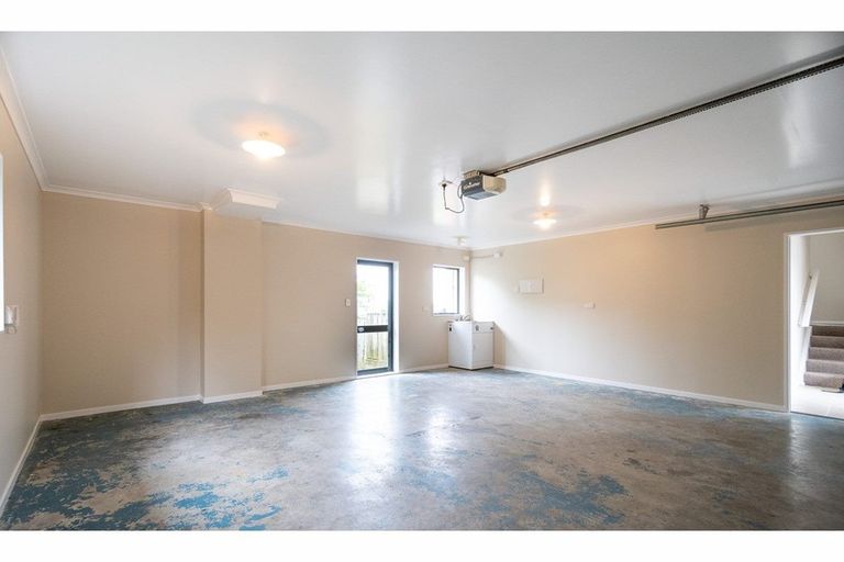 Photo of property in 211 Metcalfe Road, Ranui, Auckland, 0612