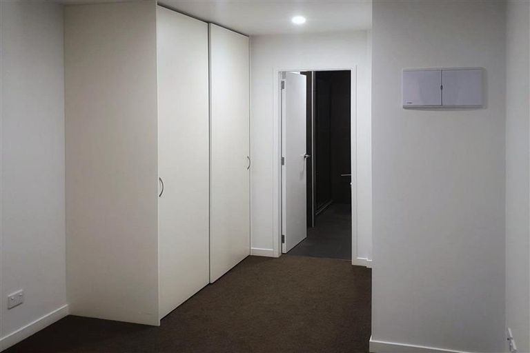 Photo of property in 3/167 Hobsonville Point Road, Hobsonville, Auckland, 0616