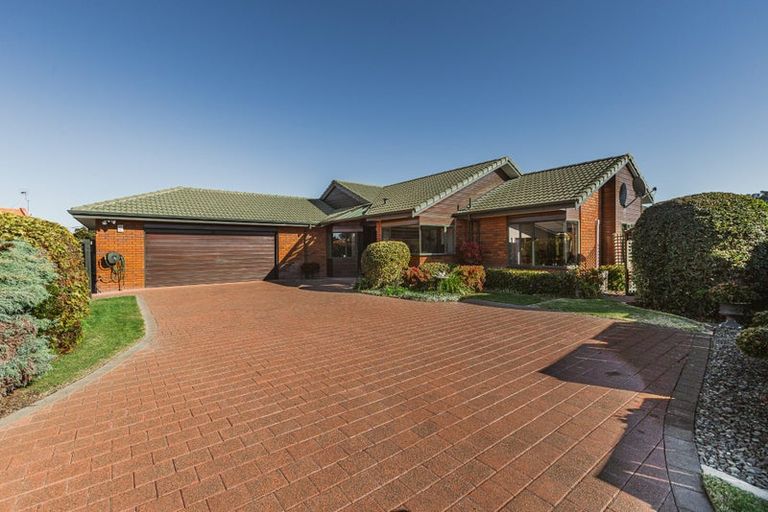 Photo of property in 11 Belgrave Place, Taradale, Napier, 4112