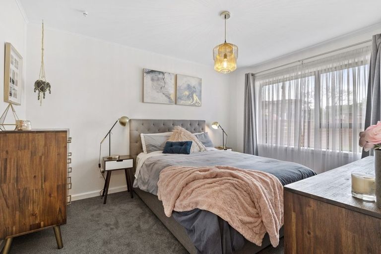 Photo of property in 1/66 Opaheke Road, Opaheke, Papakura, 2113