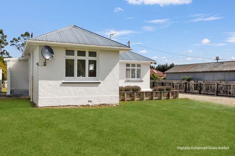 Photo of property in 69 Turner Street, Edendale, 9825